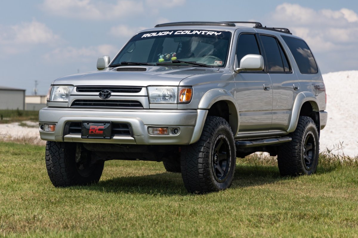 Toyota 4Runner Suspension Lift Kit - Front + Rear - Rough Country - N3 - '96-'02